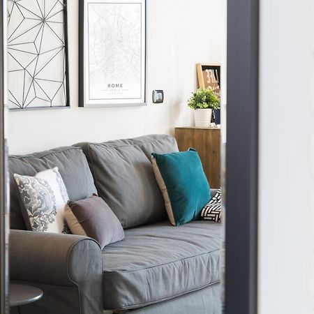 Bmga L Glam Industrial 3-Bed Apartment In Termini 로마 외부 사진