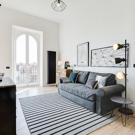 Bmga L Glam Industrial 3-Bed Apartment In Termini 로마 외부 사진