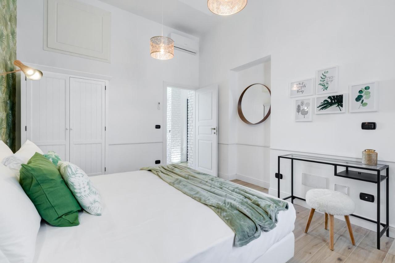 Bmga L Glam Industrial 3-Bed Apartment In Termini 로마 외부 사진
