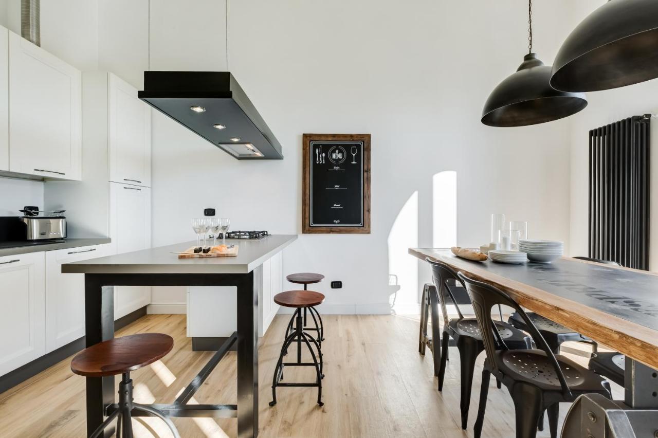 Bmga L Glam Industrial 3-Bed Apartment In Termini 로마 외부 사진