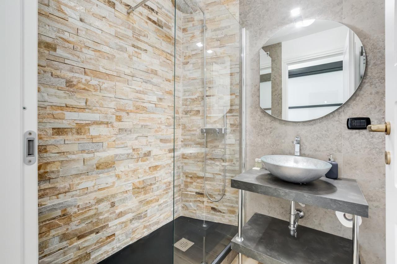 Bmga L Glam Industrial 3-Bed Apartment In Termini 로마 외부 사진