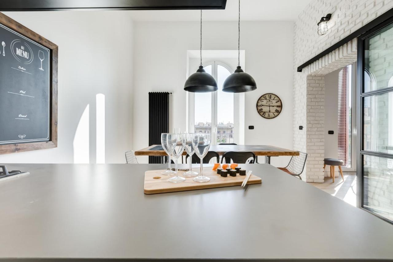 Bmga L Glam Industrial 3-Bed Apartment In Termini 로마 외부 사진